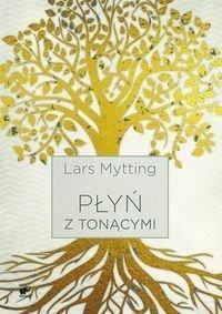PŁYŃ Z TONĄCYMI