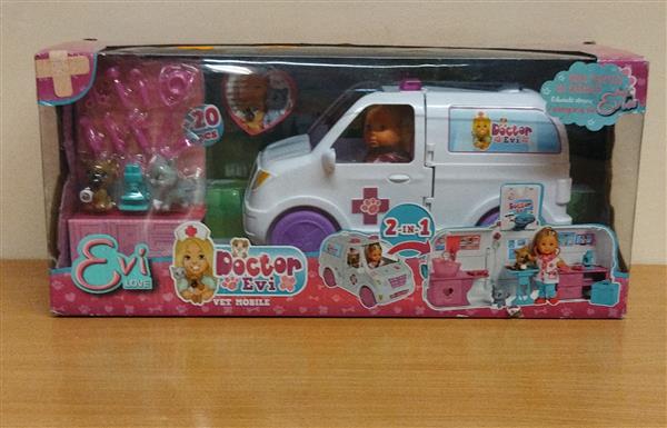 LALKA WETERYNARZ EVI AMBULANS 2W1