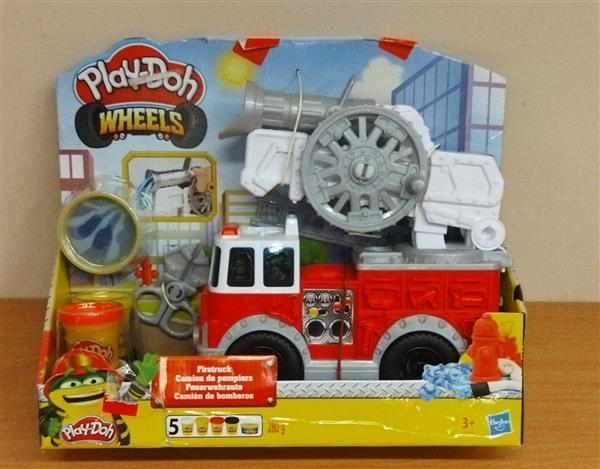 PLAY-DOH WHEELS. WÓZ STRAŻACKI HASBRO
