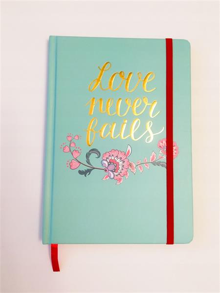 NOTES OZDOBNY A5 - LOVE NEVER LAIES