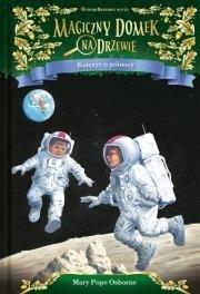 KSIĘŻYC O PÓŁNOCY MAGICZNY DOMEK NA DRZEWIE